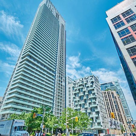 Diamond Suite Торонто Экстерьер фото