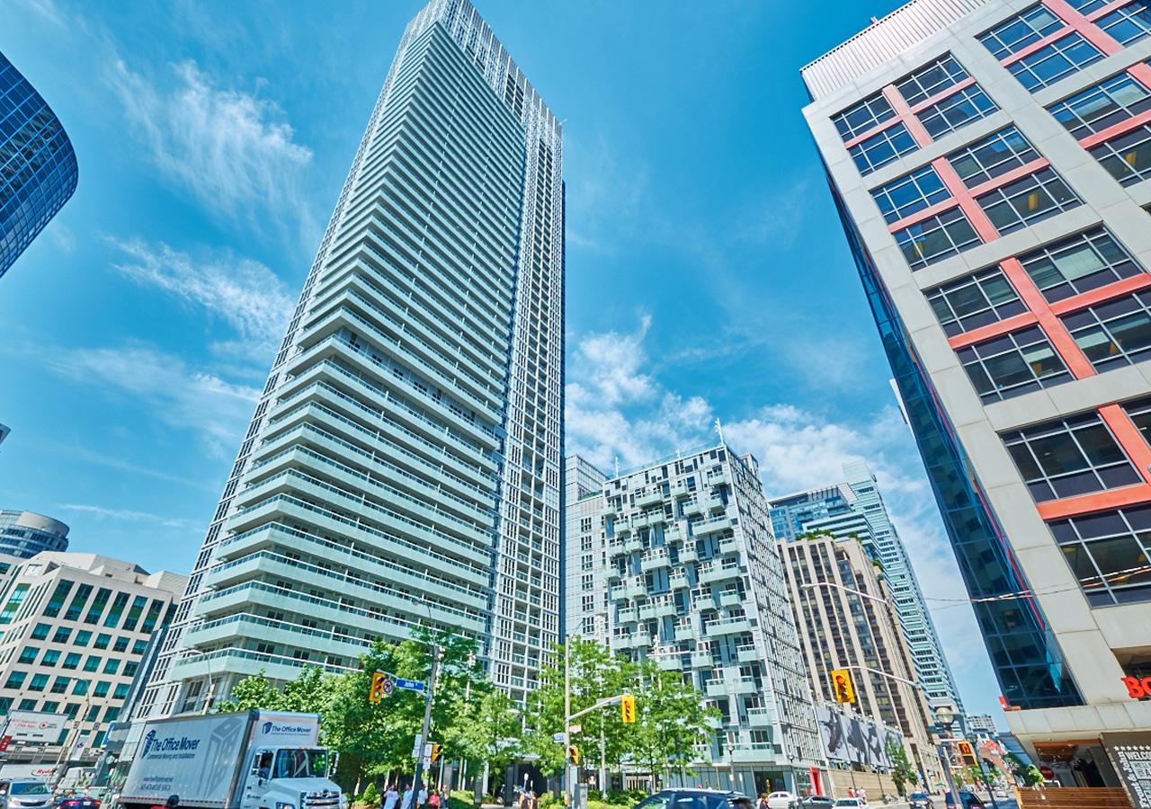 Diamond Suite Торонто Экстерьер фото