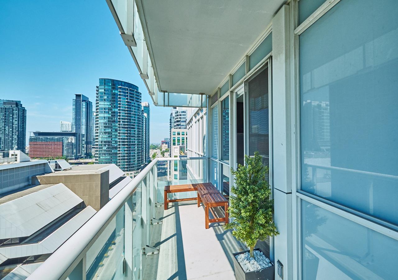 Diamond Suite Торонто Экстерьер фото