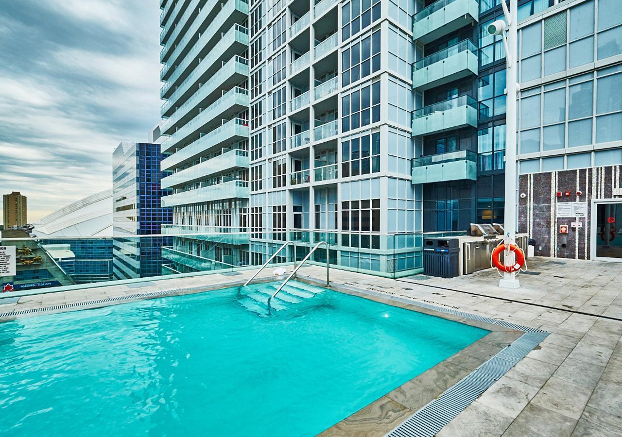 Diamond Suite Торонто Экстерьер фото