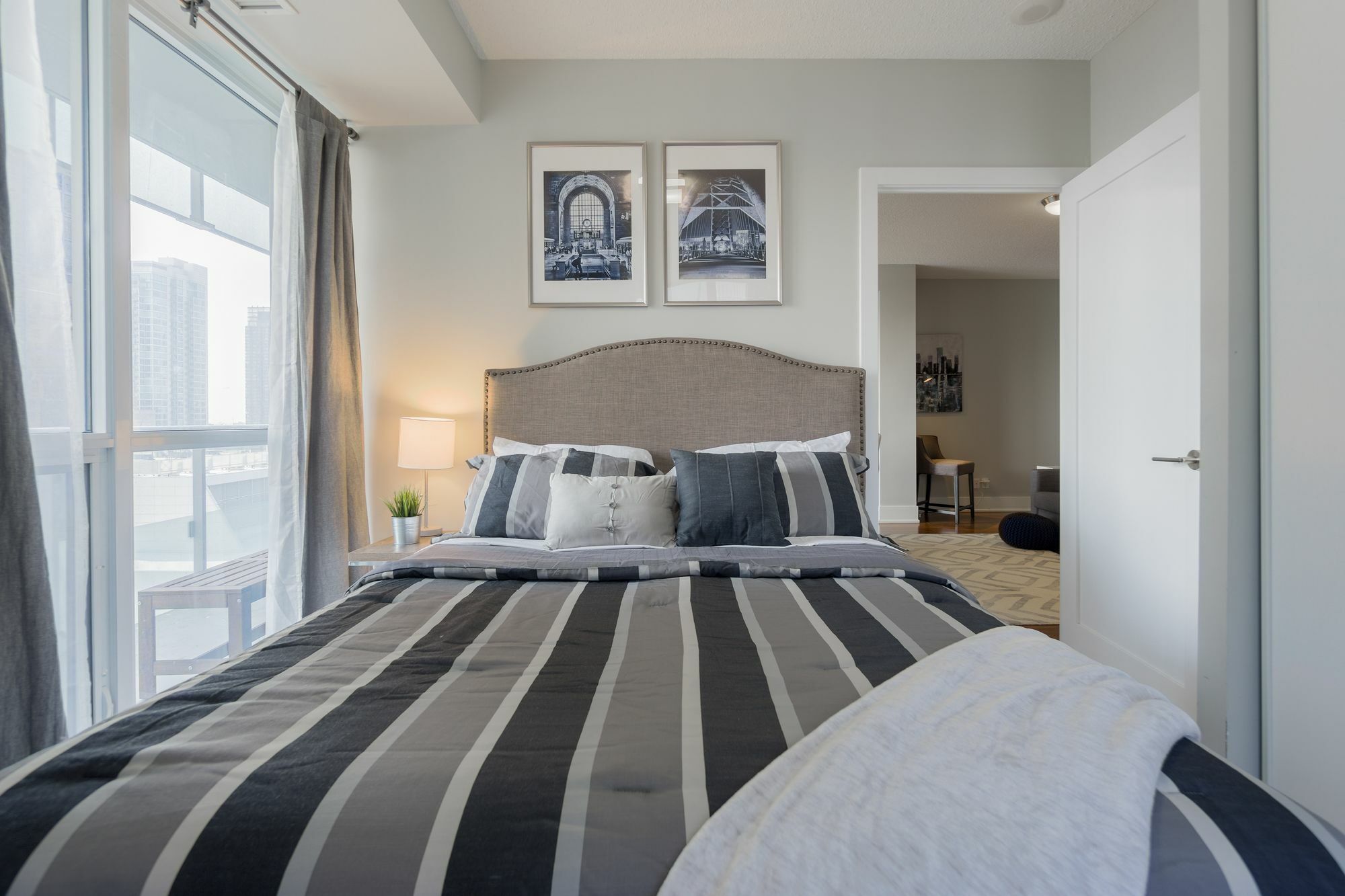Diamond Suite Торонто Экстерьер фото